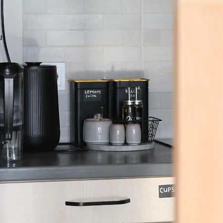 Glam, King-size Bed, Terrace, Free Indoor Parking Lejlighed