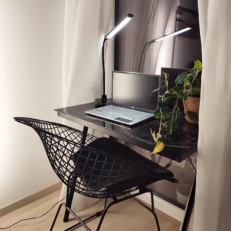 Glam, King-size Bed, Terrace, Free Indoor Parking Apartment *