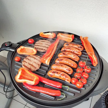 Glam, King-size Bed, Terrace, Free Indoor Parking Lejlighed *