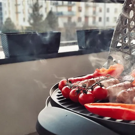 Glam, King-size Bed, Terrace, Free Indoor Parking Wrocław