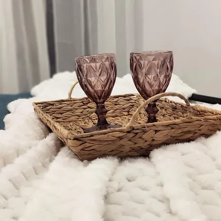 Lejlighed Glam, King-size Bed, Terrace, Free Indoor Parking