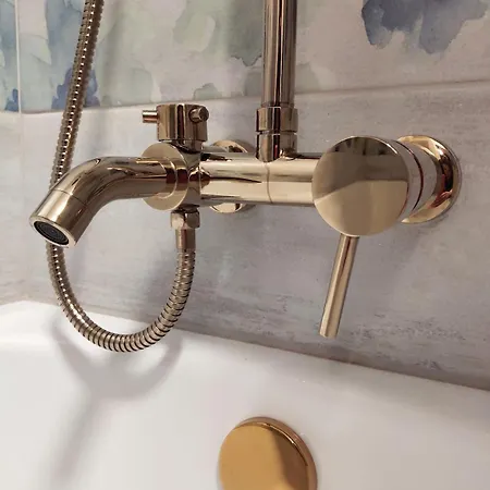 Glam, King-size Bed, Terrace, Free Indoor Parking Apartment *