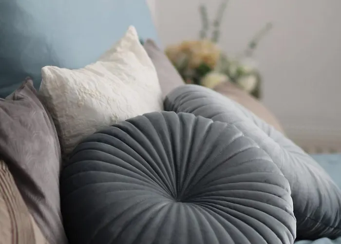 Glam, King-size Bed, Terrace, Free Indoor Parking Apartment