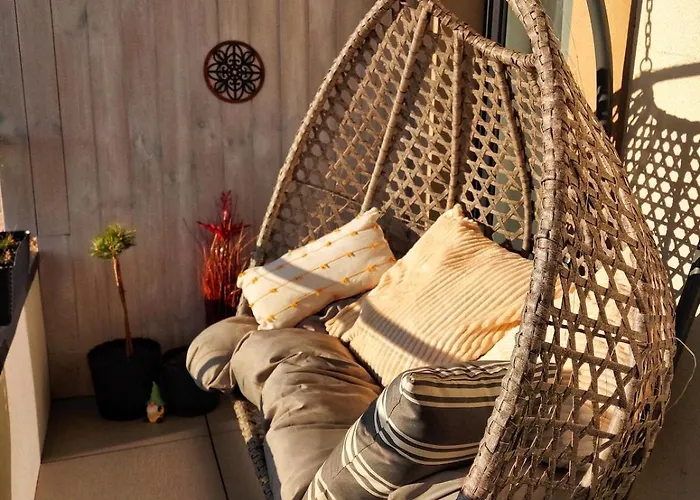 Glam, King-size Bed, Terrace, Free Indoor Parking Breslau