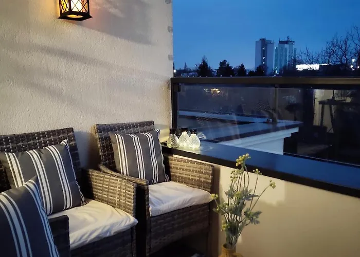 Glam, King-size Bed, Terrace, Free Indoor Parking Breslau