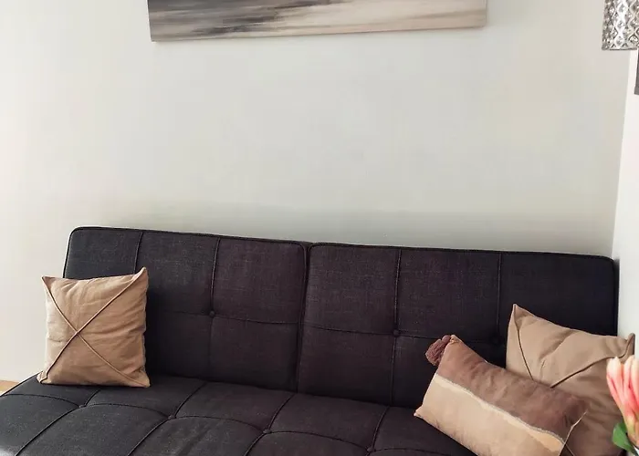 Apartment Glam, King-size Bed, Terrace, Free Indoor Parking Breslau